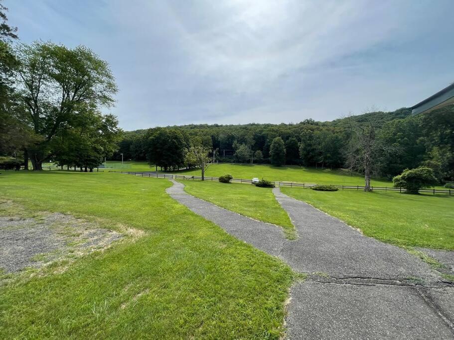 Вилла Pocono Shawnee Mountain Townhouse Восток Страудсберг Экстерьер фото